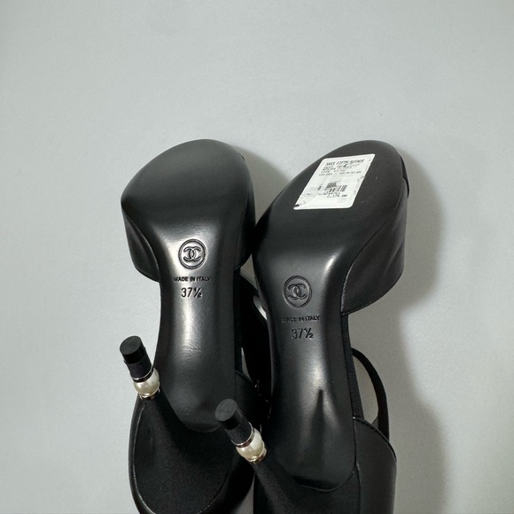 Chanel Mary Jane Shoes Lambskin Grosgrain Black White Winter Flower 37.5/US 7.5 - Picture 7 of 9